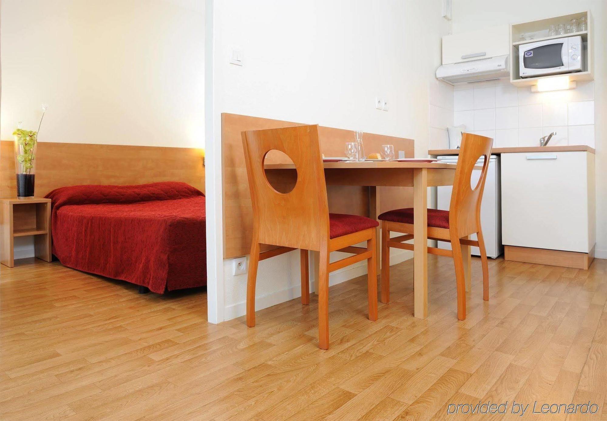 Sejours & Affaires Rennes Villa Camilla Eksteriør bilde