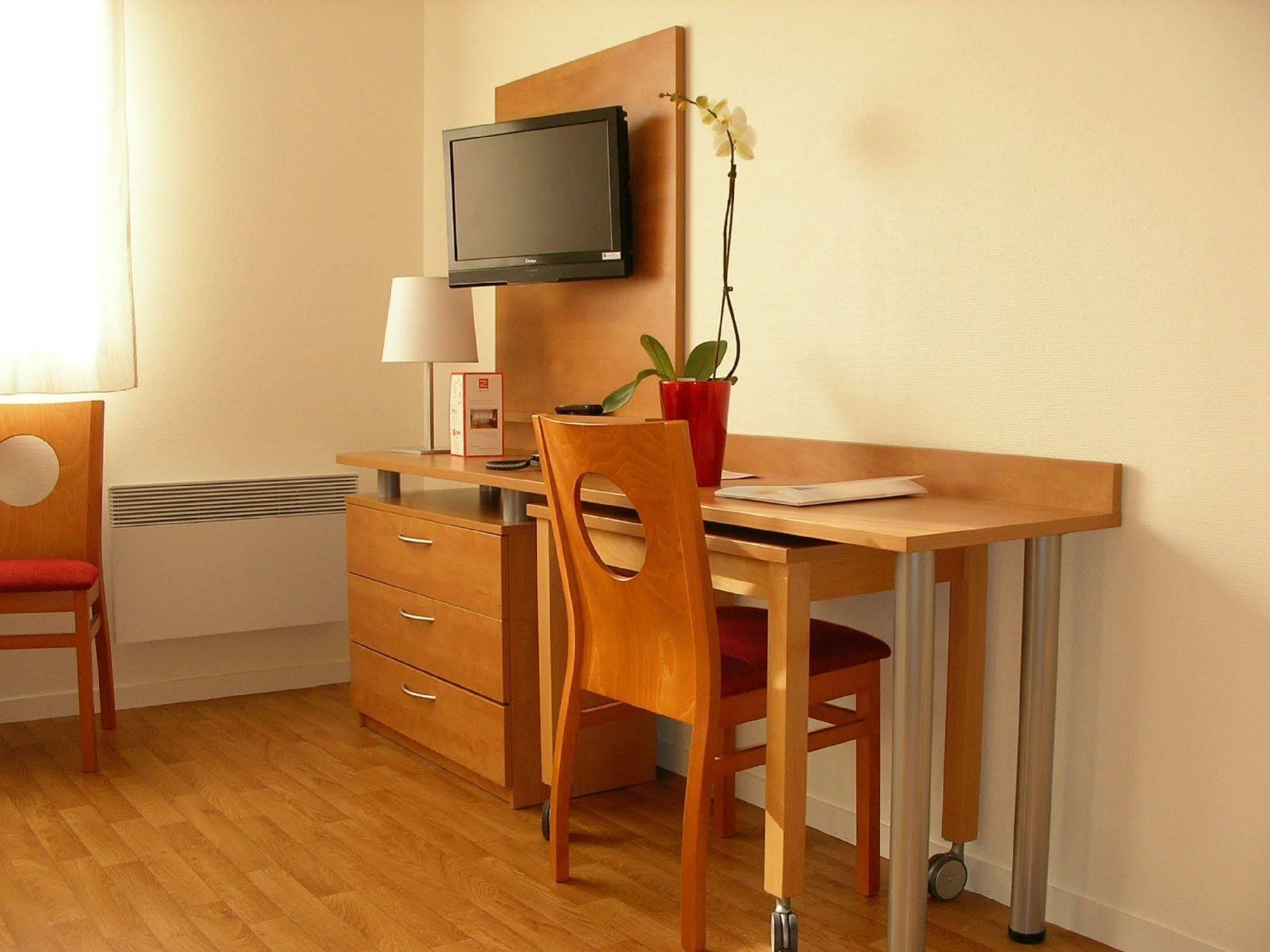 Sejours & Affaires Rennes Villa Camilla Rom bilde
